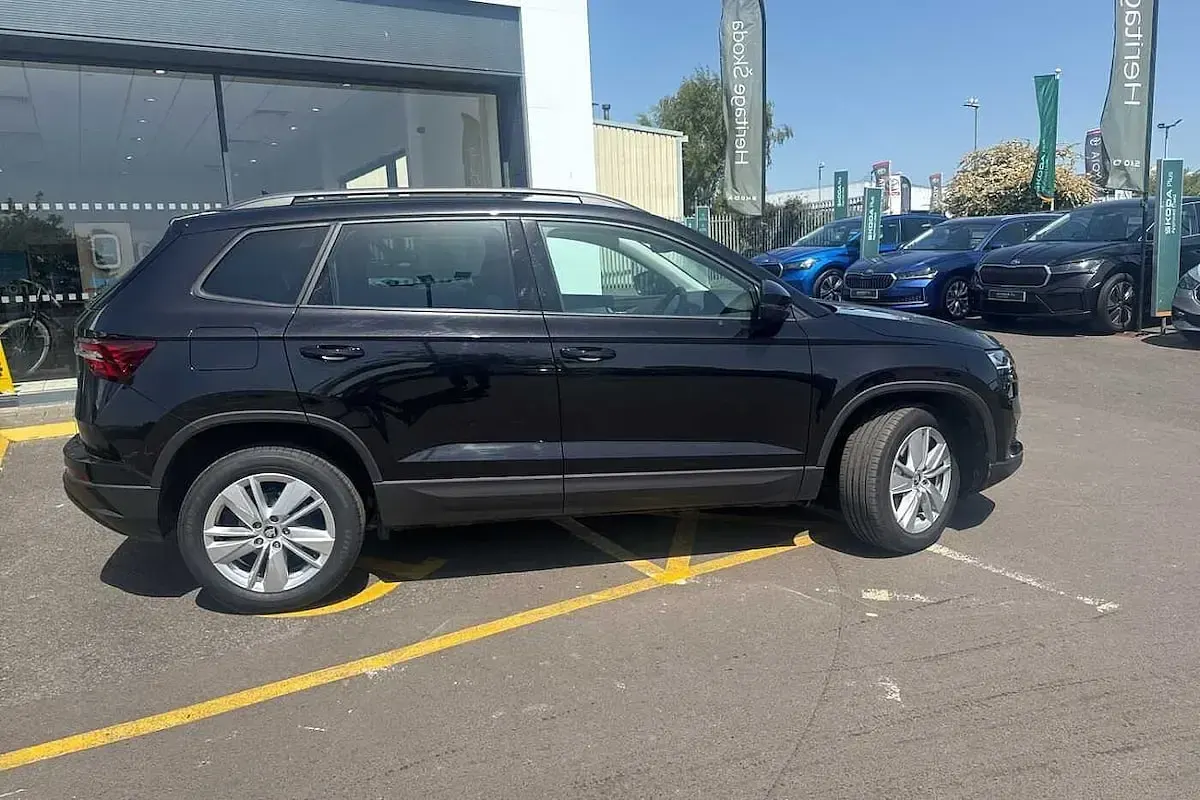 Used Skoda Karoq SE 110 HP (80 kW) 2025 Black magic pearl effect SUV