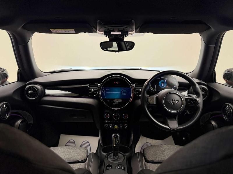 Used Mini Cooper S Hatch 135 kW (184 HP) 2022 Red Hatchback