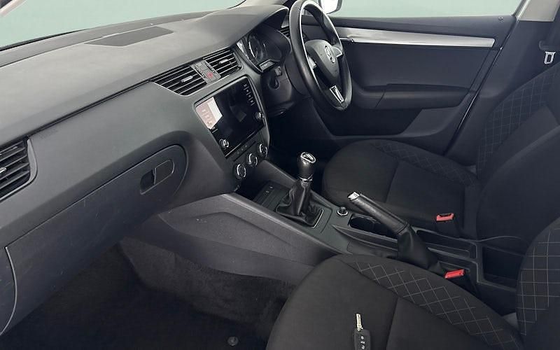 Used Skoda Octavia 116 HP (85 kW) 2019 Silver Hatchback