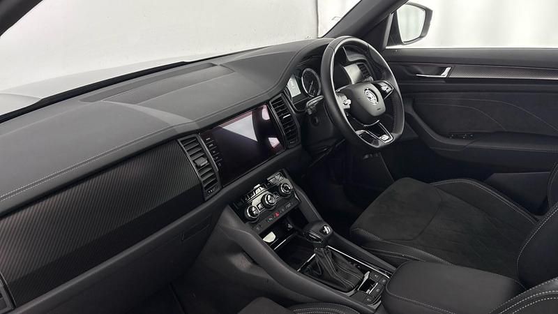 Used Skoda Kodiaq SportLine 150 HP (110 kW) 2022 Black magic pearl effect SUV