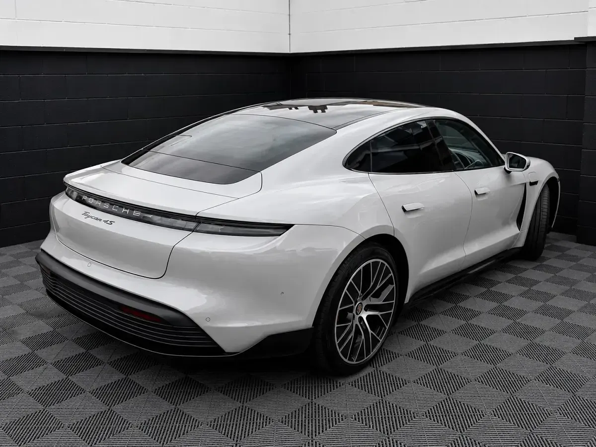Used Porsche Taycan 419 kW (571 HP) 2022 Grey Sedan