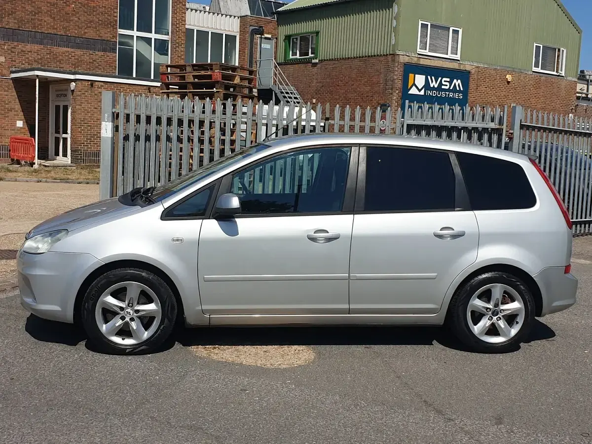Used Ford C-MAX Zetec 99 HP (72 kW) 2010 Silver MPV