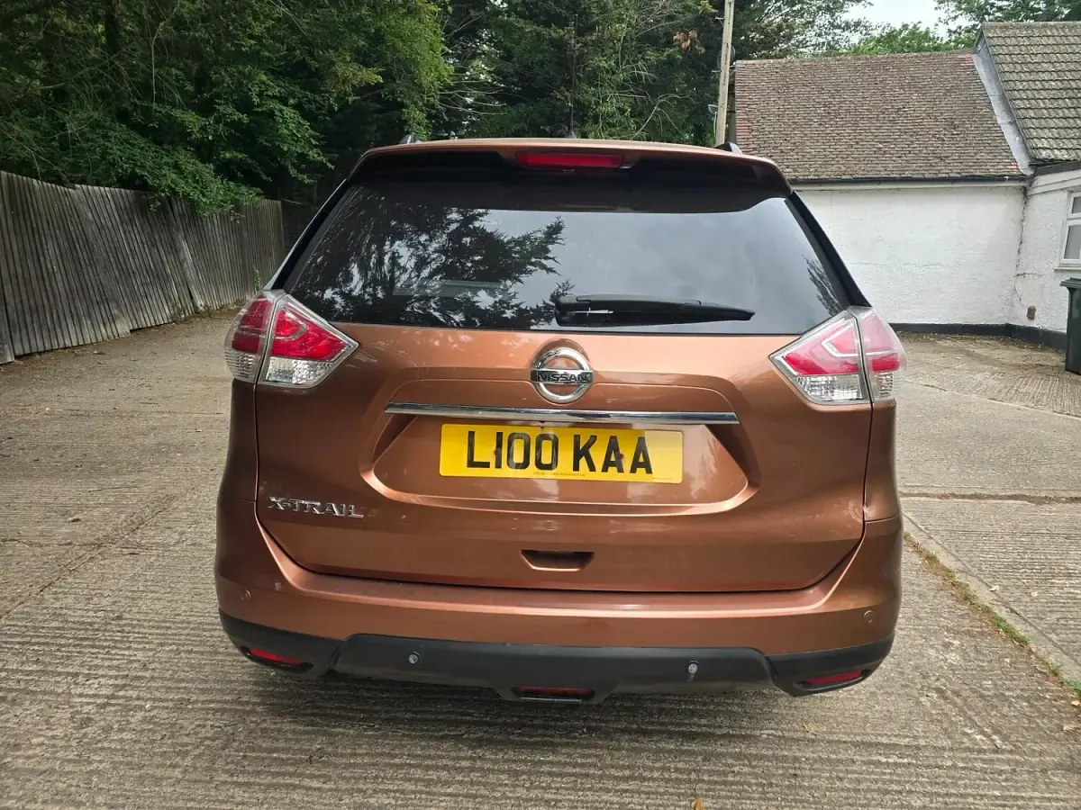 Used Nissan X-Trail Tekna 130 HP (95 kW) 2014 Orange SUV