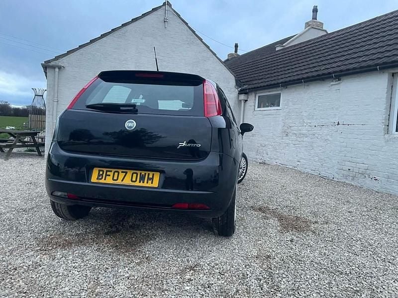 Used Fiat Grande Punto Dynamic 77 HP (56 kW) 2007 Black Hatchback