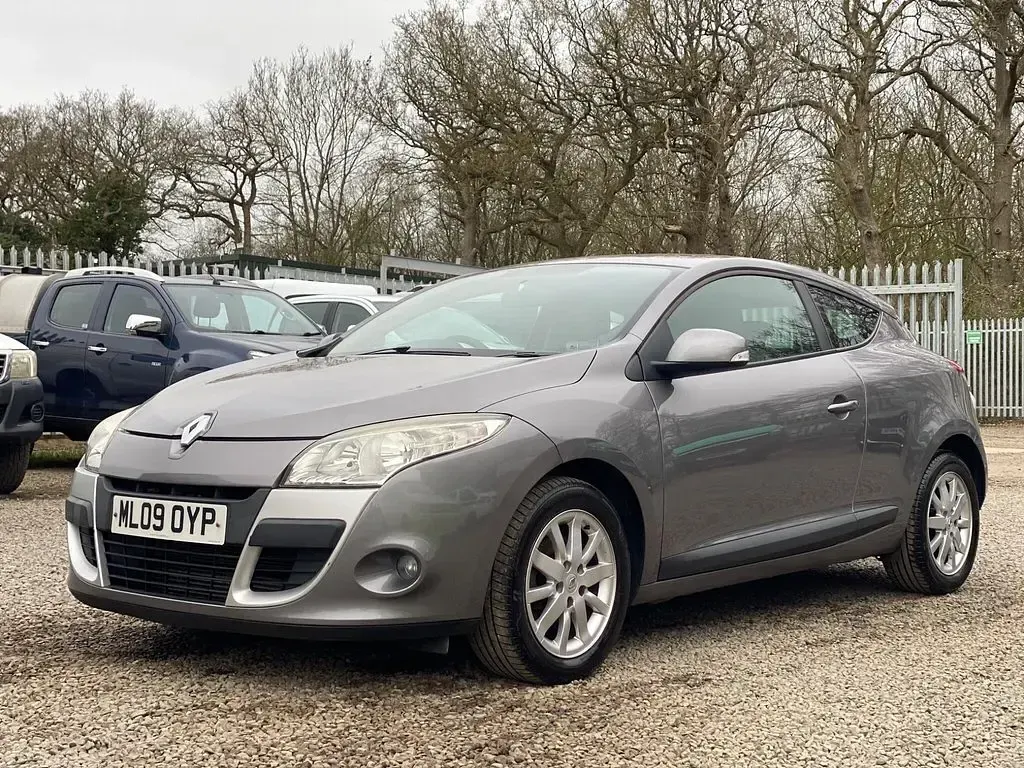 Used Renault Mégane Coupé Expression 2009 Grey Coupe