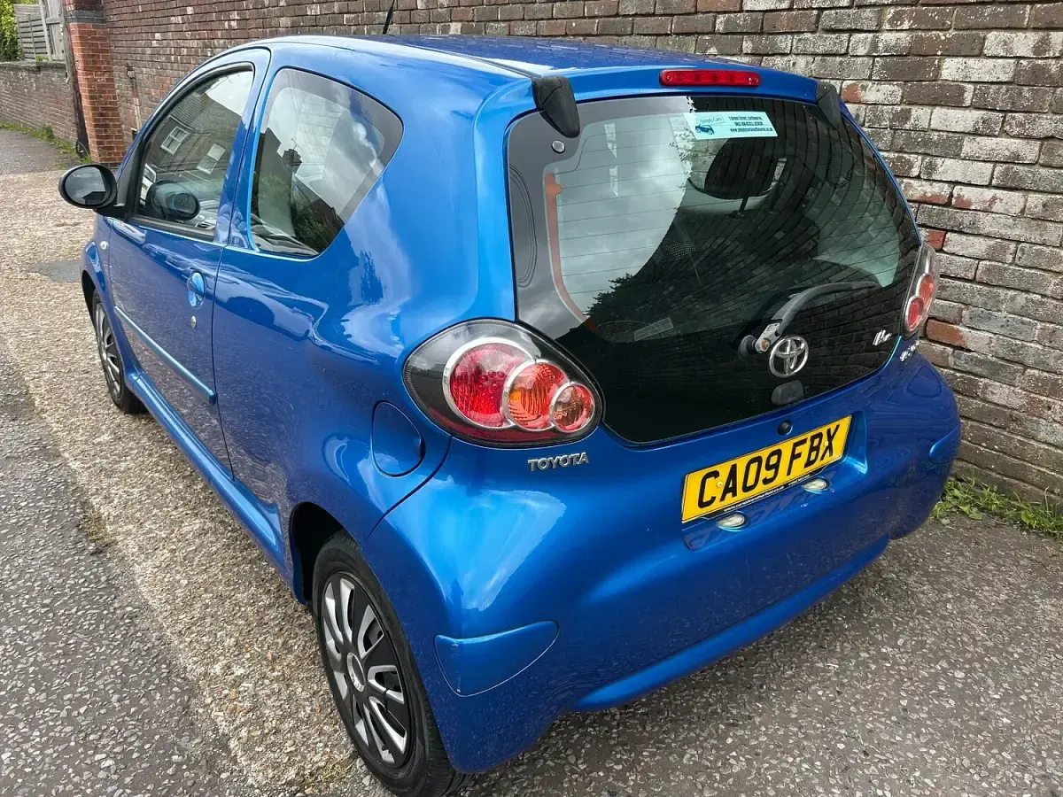 Used Toyota Aygo 2009 Blue Hatchback