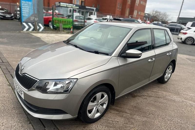 Used Skoda Fabia SE 2015 Beige Hatchback