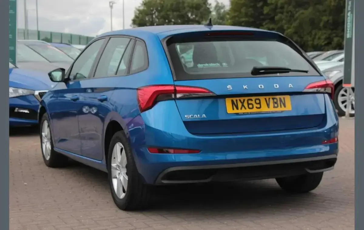 Used Skoda Scala SE 94 HP (69 kW) 2019 Blue Hatchback