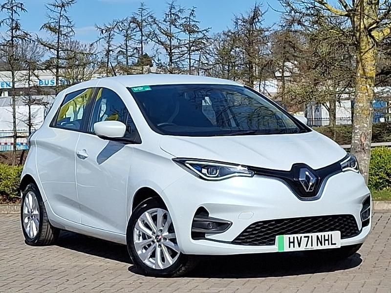 Used Renault Rapid Iconic 100 kW (136 HP) 2021 White Coupe