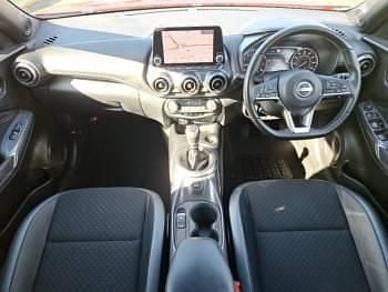 Used Nissan Juke N-Connecta 114 HP (83 kW) 2023 Red SUV