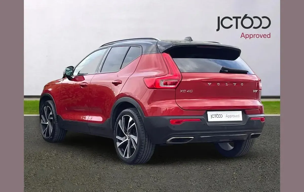 Used Volvo XC40 R-Design Pro 187 HP (137 kW) 2018 Red SUV