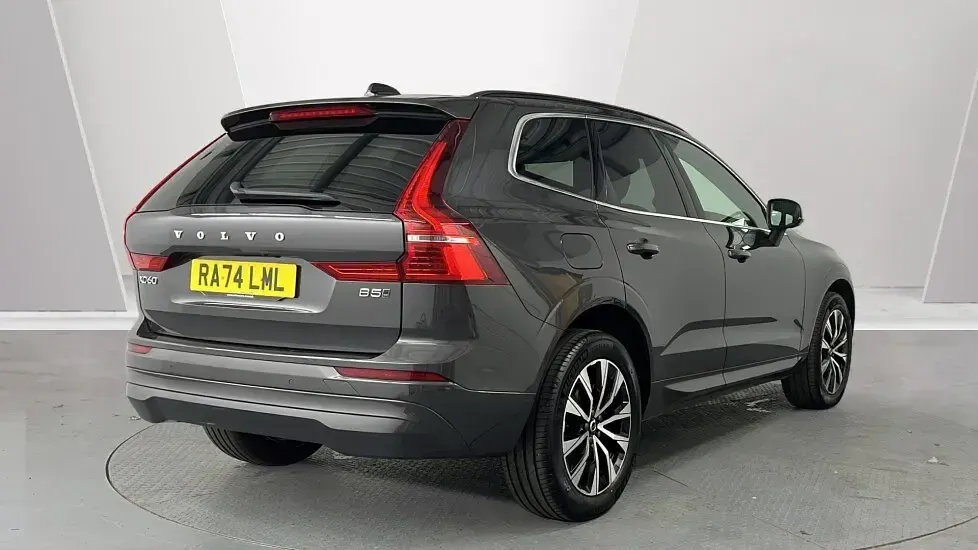 Used Volvo XC60 Core 250 HP (183 kW) 2025 Grey SUV