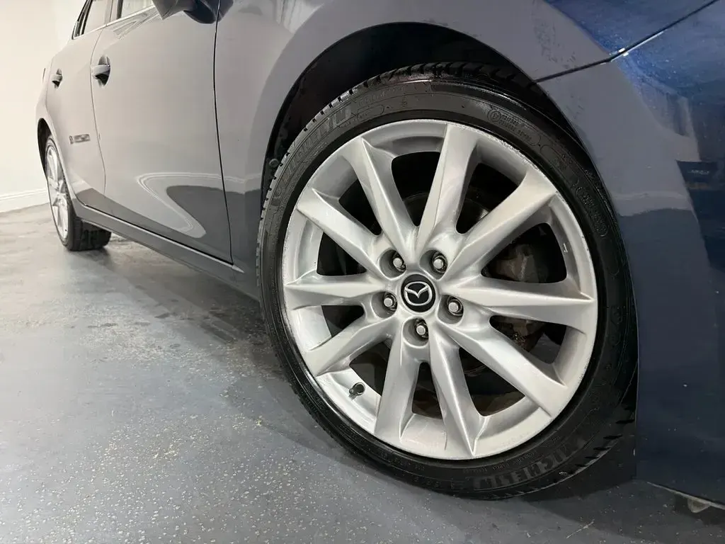 Used Mazda 3 Inclusive 150 HP (110 kW) 2018 Blue Sedan