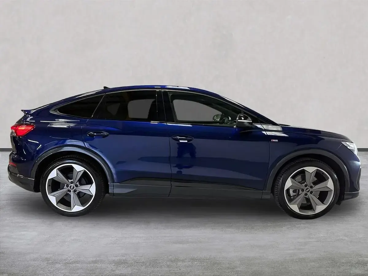 Used Audi Q4 e-tron Premium 210 kW (286 HP) 2025 Blue SUV