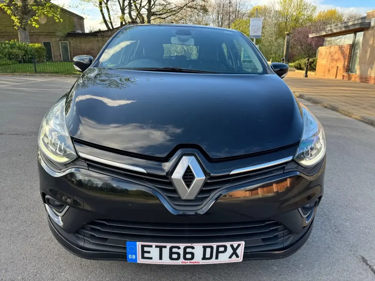 Gebraucht Renault Clio IV Dynamique 90 PS (66 kW) 2016 Schwarz Kleinwagen