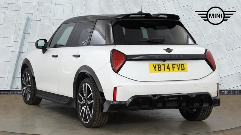 Używany Mini Cooper Hatch 154 KM (113 kW) 2024 Biały Hatchback