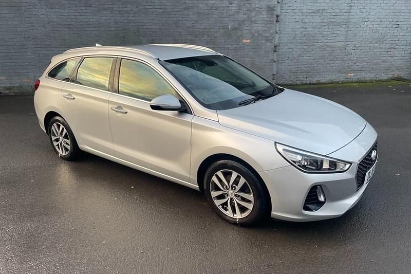 Silver Used 2018 Hyundai i30 SE Estate | £7,995 (Fair price) - Image 1/1