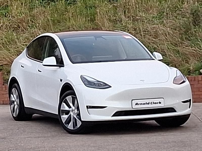 White Used 2022 Tesla Model Y Long Range AWD SUV | £25,698 (A bit pricey) - Image 1/4