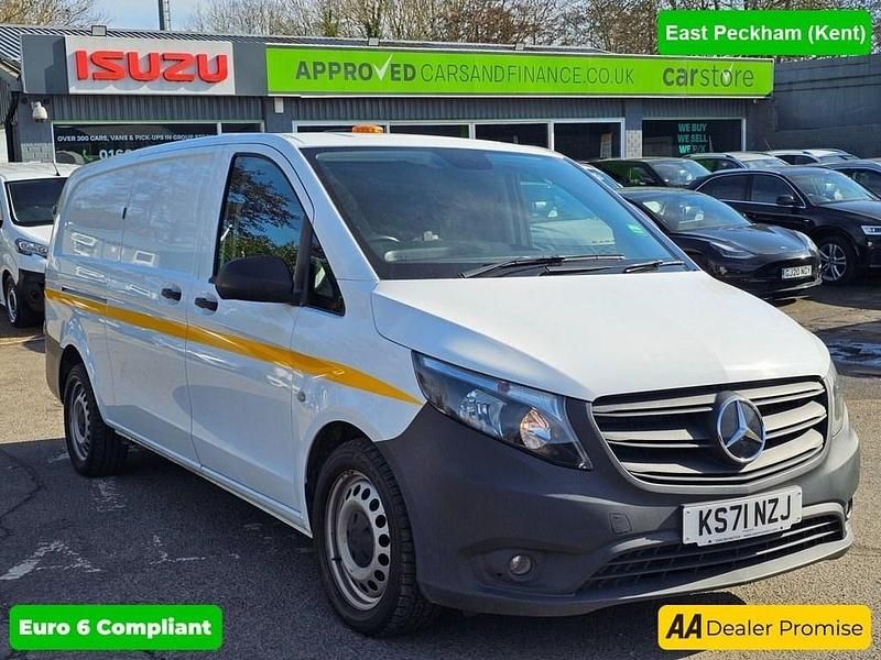 Used Mercedes Vito Progressive 161 HP (118 kW) 2022 White Van