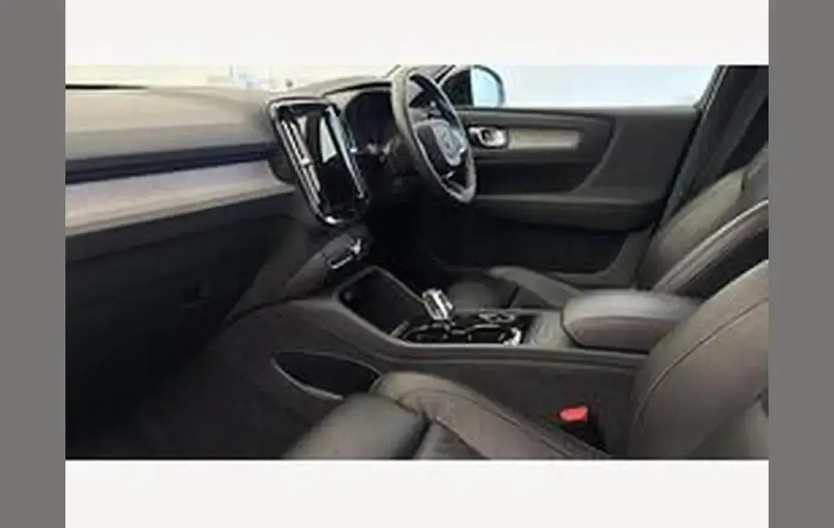 Used Volvo XC40 Ultimate 194 HP (142 kW) 2023 Green SUV