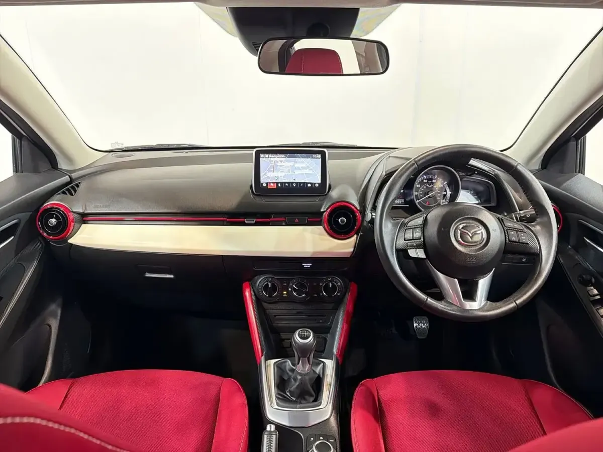 Used Mazda 2 Edition 2017 White Hatchback