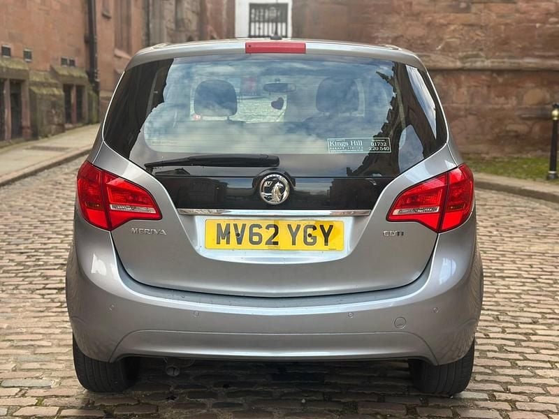 Used Vauxhall Meriva 110 HP (80 kW) 2013 Silver MPV