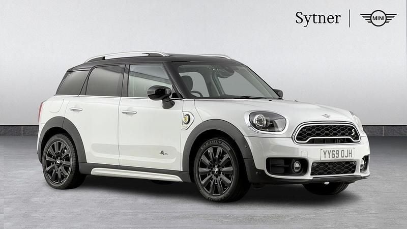 White Used 2019 Mini Cooper S Countryman Classic SUV | £17,500 (A bit pricey) - Image 1/4