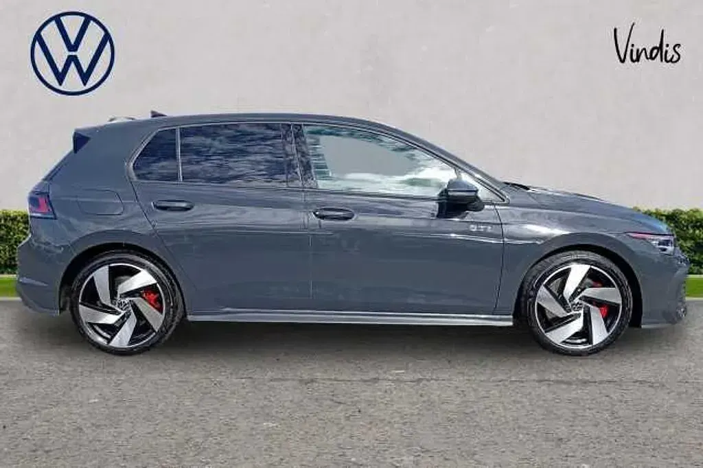 Used VW Golf VIII GTI 265 HP (194 kW) 2025