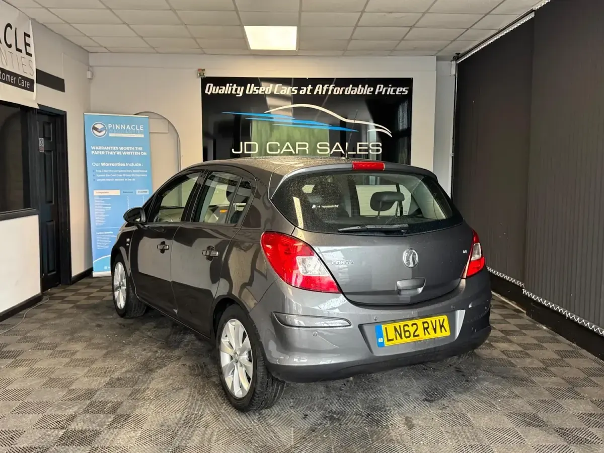 Used Vauxhall Corsa Active 100 HP (73 kW) 2012 Grey Hatchback