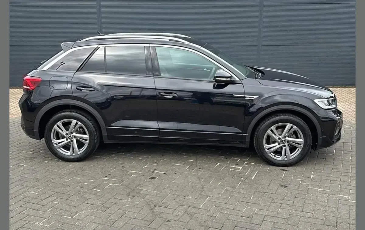 Used VW T-Roc R-line 150 HP (110 kW) 2025 Black SUV