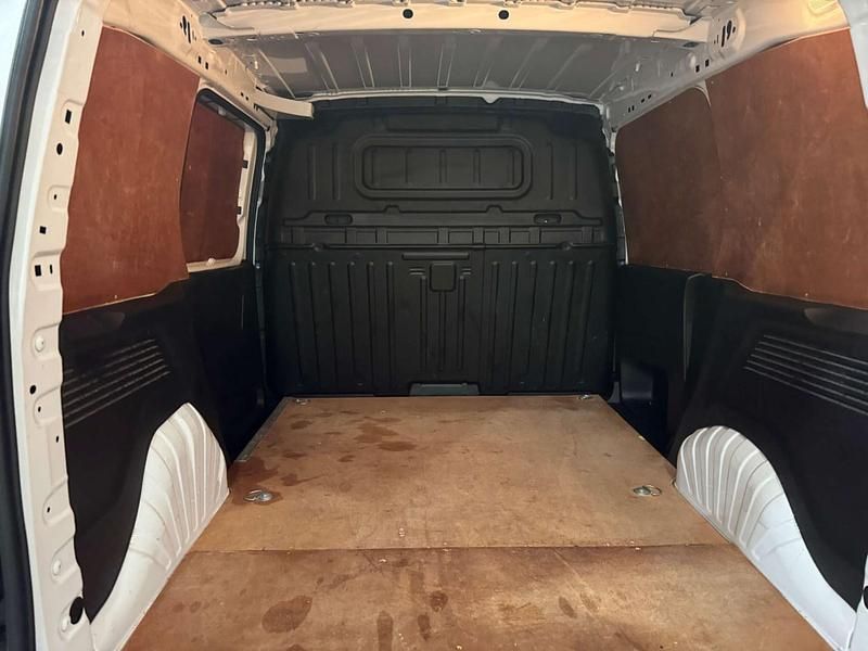 Used Vauxhall Combo 100 HP (73 kW) 2022 White MPV