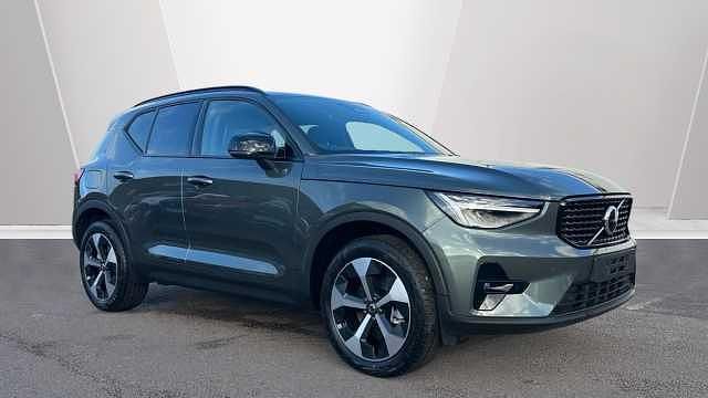 New 2026 Volvo XC40 Plus SUV | £33,690 (Super price) - Image 1/3