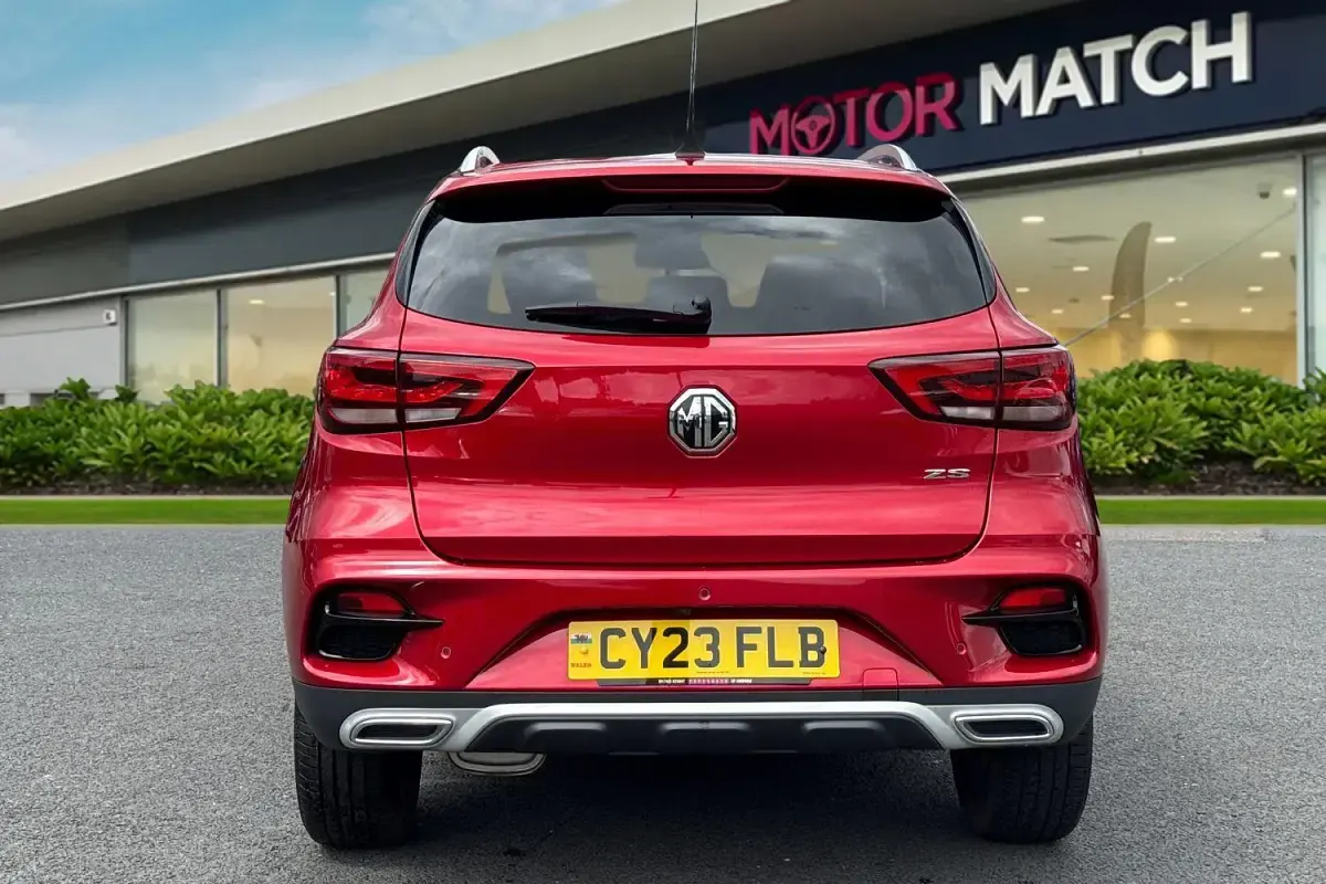 Used MG ZS Exclusive 111 HP (81 kW) 2023 Red SUV