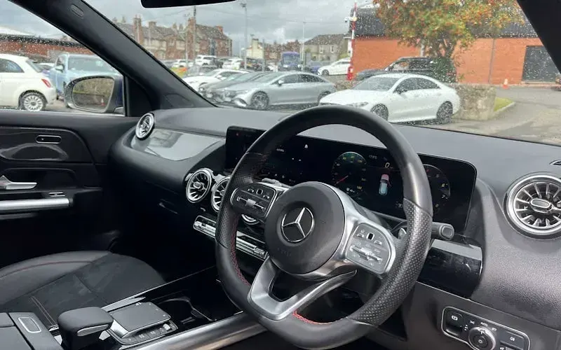 Used Mercedes GLA200 AMG line 163 HP (119 kW) 2023 Blue SUV