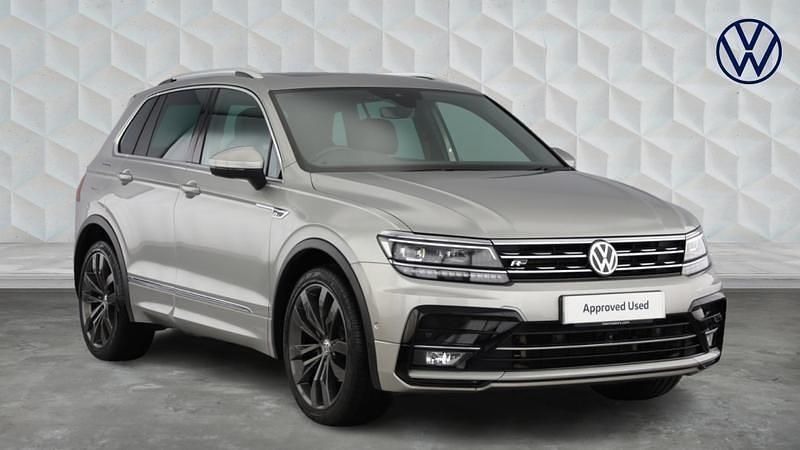 Silver Used 2019 VW Tiguan R-line SUV | £23,600 (Fair price) - Image 1/4