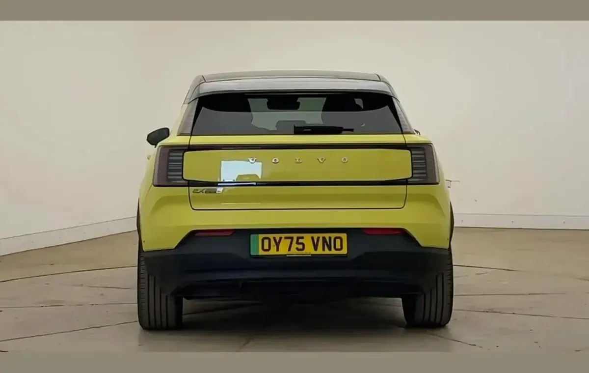 Used Volvo EX30 Performance 314 kW (428 HP) 2025 Yellow SUV