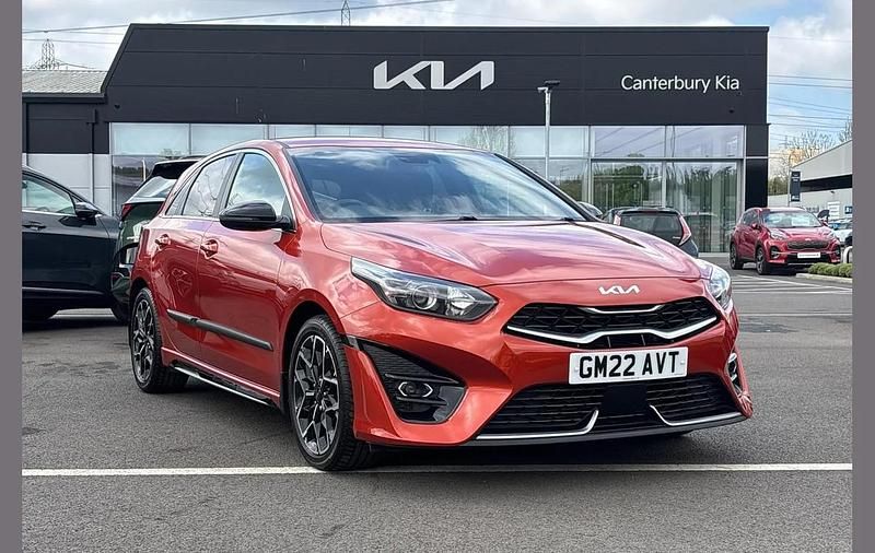 Used Kia Ceed GT-Line 158 HP (116 kW) 2022 Orange Hatchback