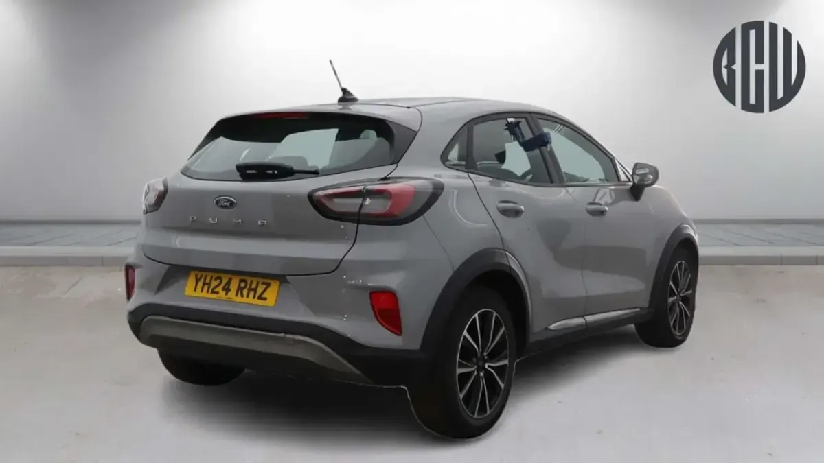 Usado Ford Puma Titanium 125 CV (91 kW) 2024 Gris SUV