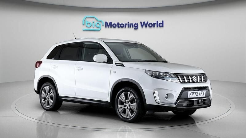 White Used 2022 Suzuki Vitara SZ-T SUV | £13,000 (Good price) - Image 1/4