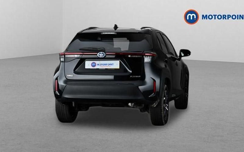 Used Toyota Yaris Hybrid Design 116 HP (85 kW) 2026 Estate