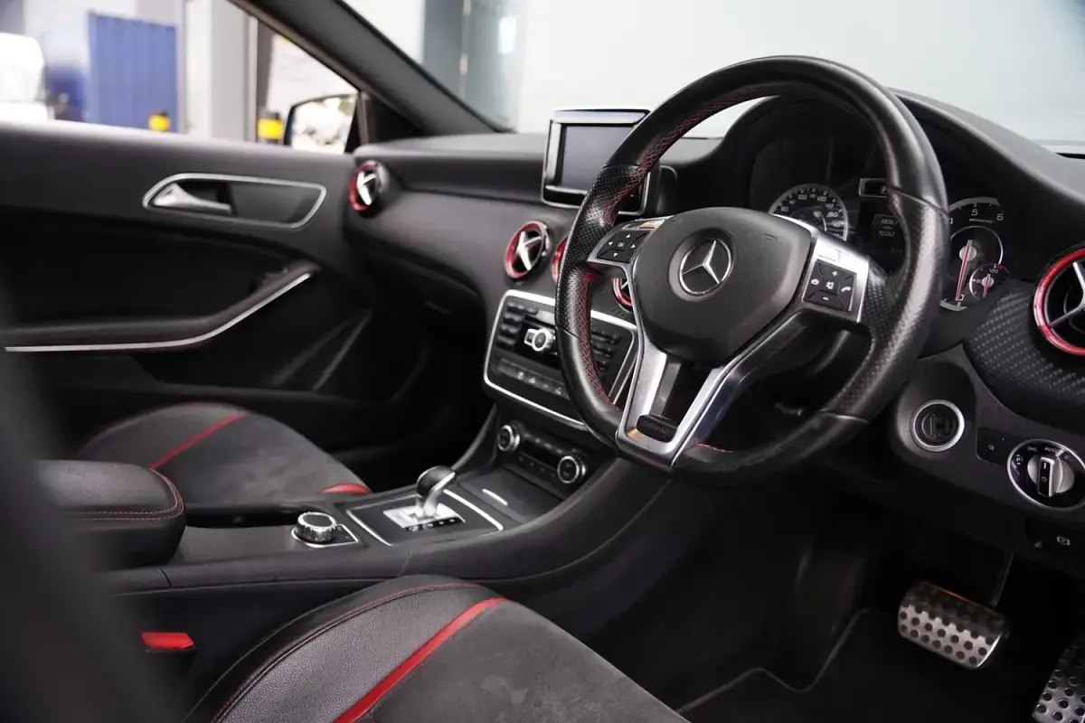 Used Mercedes A45 AMG AMG 354 HP (260 kW) 2014 Blue Hatchback