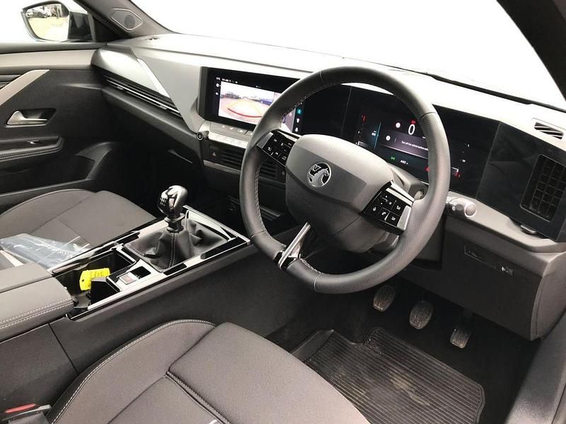 Used Vauxhall Astra S 130 HP (95 kW) 2025 Grey Estate