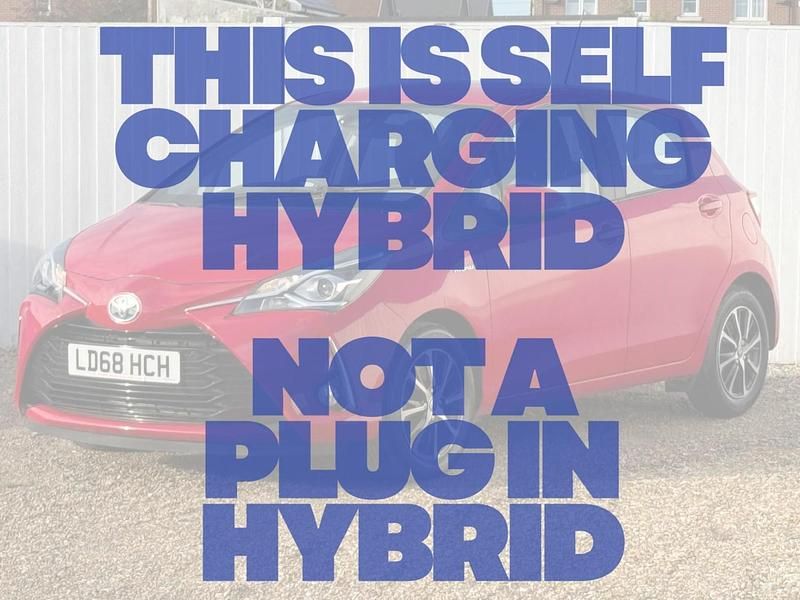 Used Toyota Yaris Hybrid 2018 Red Hatchback