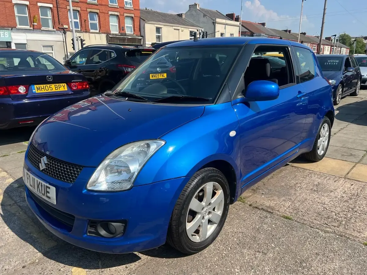 Used Suzuki Swift SZ4 2011 Blue Hatchback