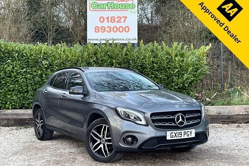 Used Mercedes GLA180 Urban 122 HP (89 kW) 2019 Grey SUV