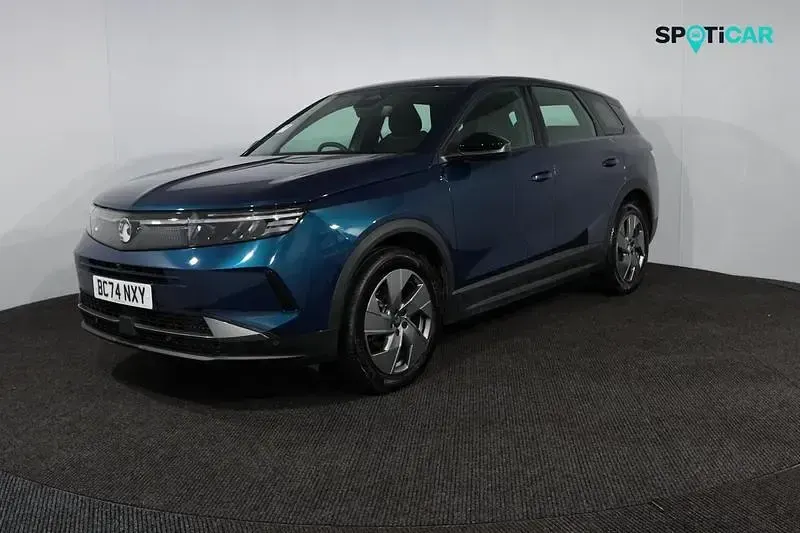 Used Vauxhall Grandland X Design Edition 136 HP (100 kW) 2025 Blue SUV