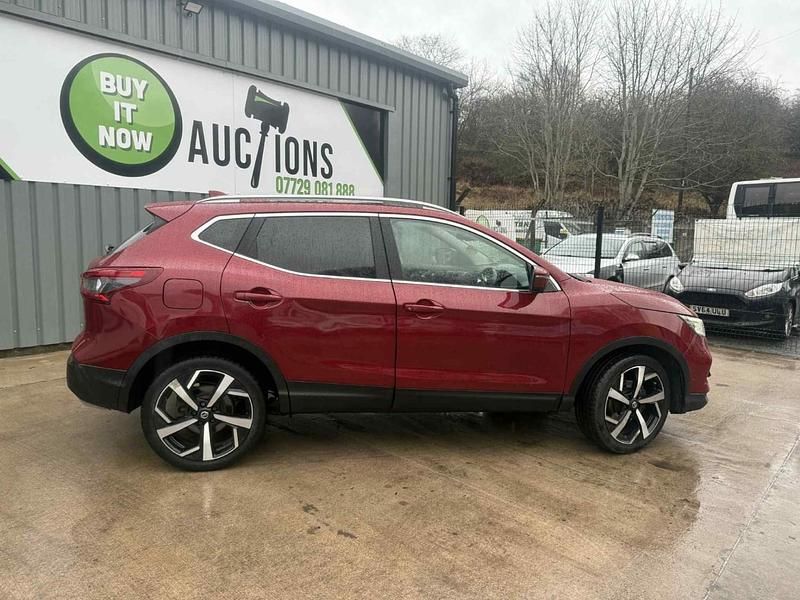 Used Nissan Qashqai Tekna 2019 Red SUV