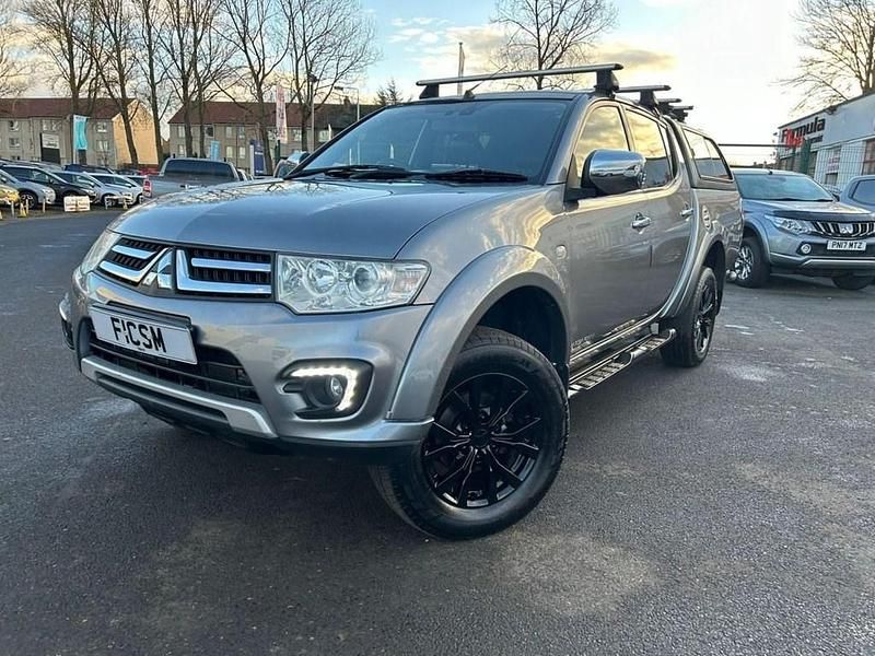 Grey Used 2015 Mitsubishi L200 Pickup | £15,995 - Image 1/4