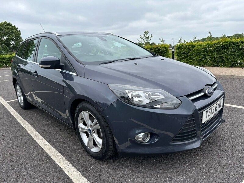 Grey Used 2013 Ford Focus Zetec Estate | £2,495 (Super price) - Image 1/4