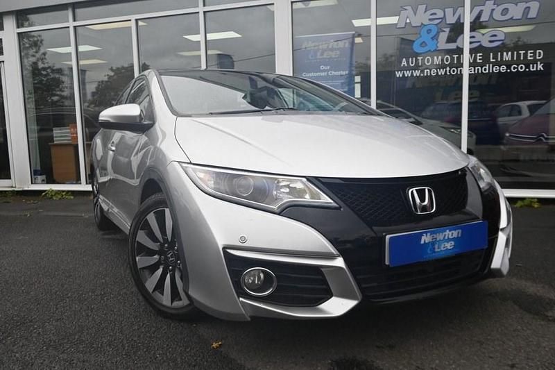 Silver Used 2015 Honda Civic SR Hatchback | £8,400 (Fair price) - Image 1/4